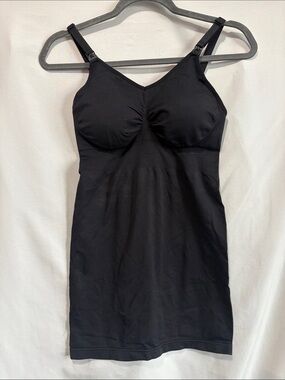 Black Seamless Shaping Slip with Built-In Bust Support